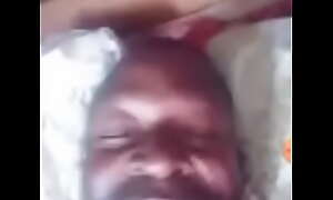 Voici la vidéo à caractère pornographique de Monsieur Ibrahim Kaboré D'origine burkinabè vivant en CÔte d'Ivoire il est techniciens de bâtiment contacts WhatsApp   225 - 5801 8656